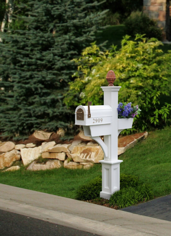 Madison Mailbox Post